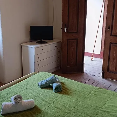 Private Farm- Kingdom Of Stone- 1km Fluvial Farm stay *
